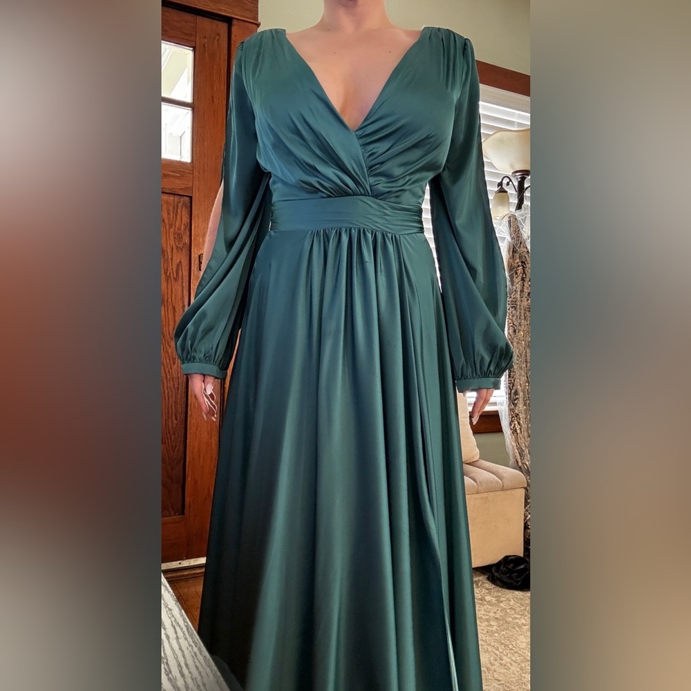 Blue/Green bridesmaid’s dress